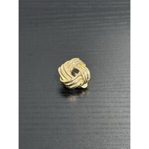 Vintage 80s Gold-Toned Rope Knot Geometric Love Clip-On Earring